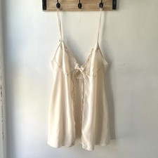 Victoria  s Secret Gold Label Vintage Elegant Cream Lace Trim Chemise Lingerie