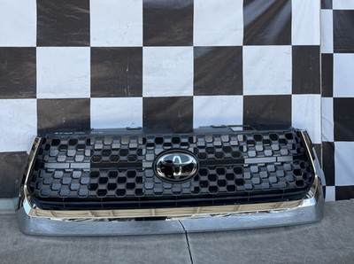 2018 2019 2020 2021 Toyota Tundra Grill Chrome W Emblem Used Oem