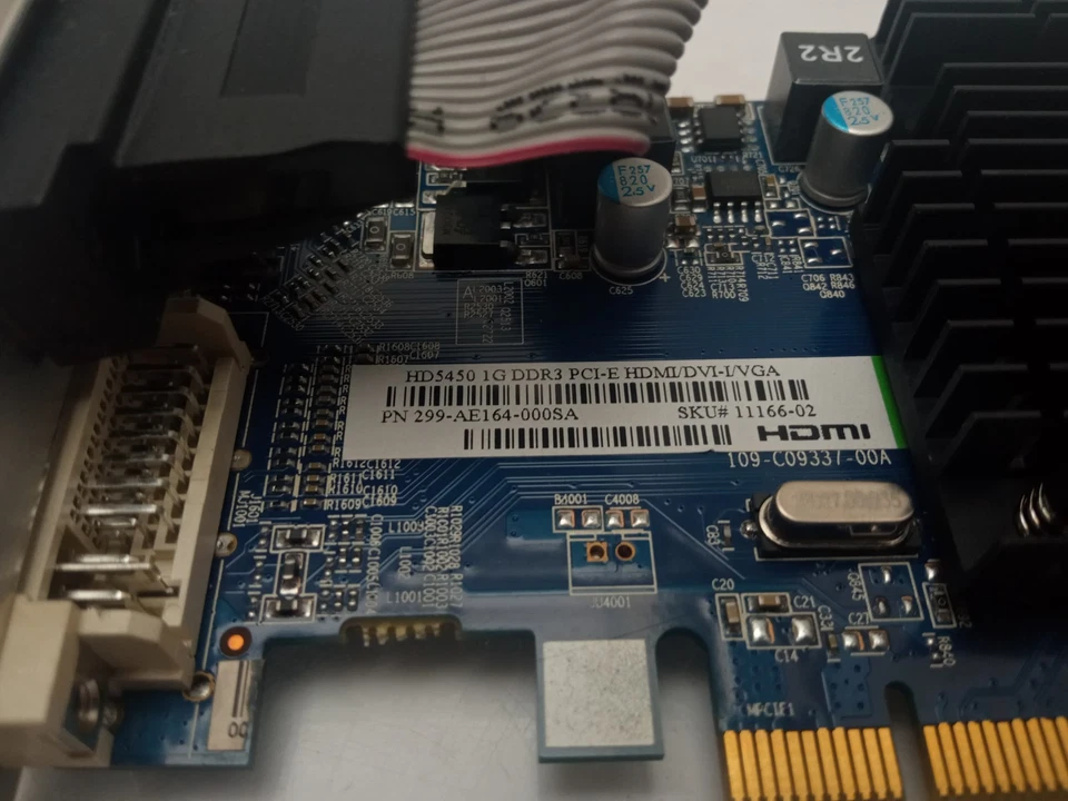 Sapphire ATI Radeon HD 5450 1GB DDR3 LP Video Graphics Card 299-AE164-000SA - Image 2 of 4