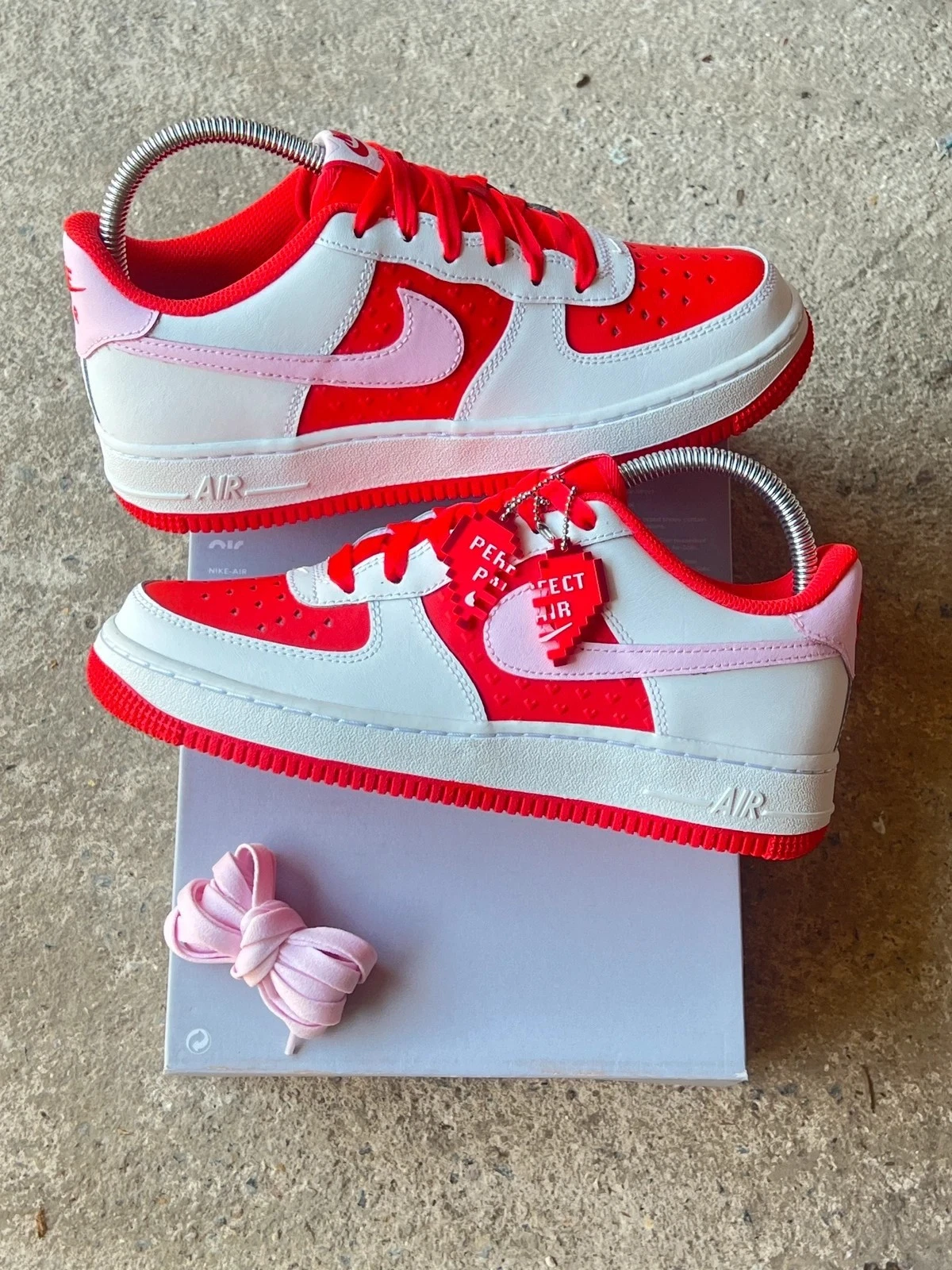 Nike Air Force 1 BG San Valentino bianco rosso UK 5 5