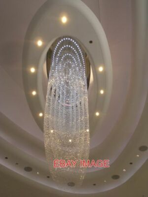 PHOTO  CHANDELIER WESTFIELD SHOPPING CENTRE W12  2009