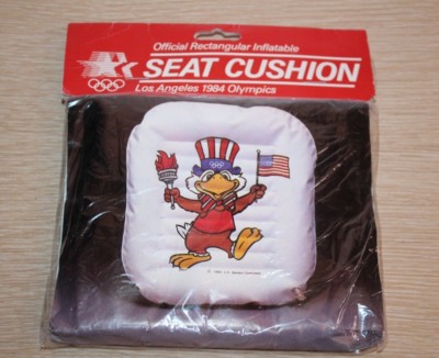MOOCHIE 1984 Olympics Seat Cushion Los Angeles Official Inflatable Deadstock NEW