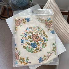 Vtg Smithsonian Needlepoint/Petit Point Kit Hand Painted Chinese Floral Pillow