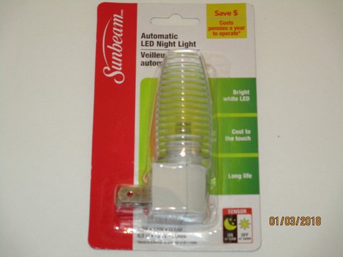 Sunbeam Automatic Sensor LED Nigh Light - Bright White, Hallways, Kids/Bath Room - Picture 4 of 6