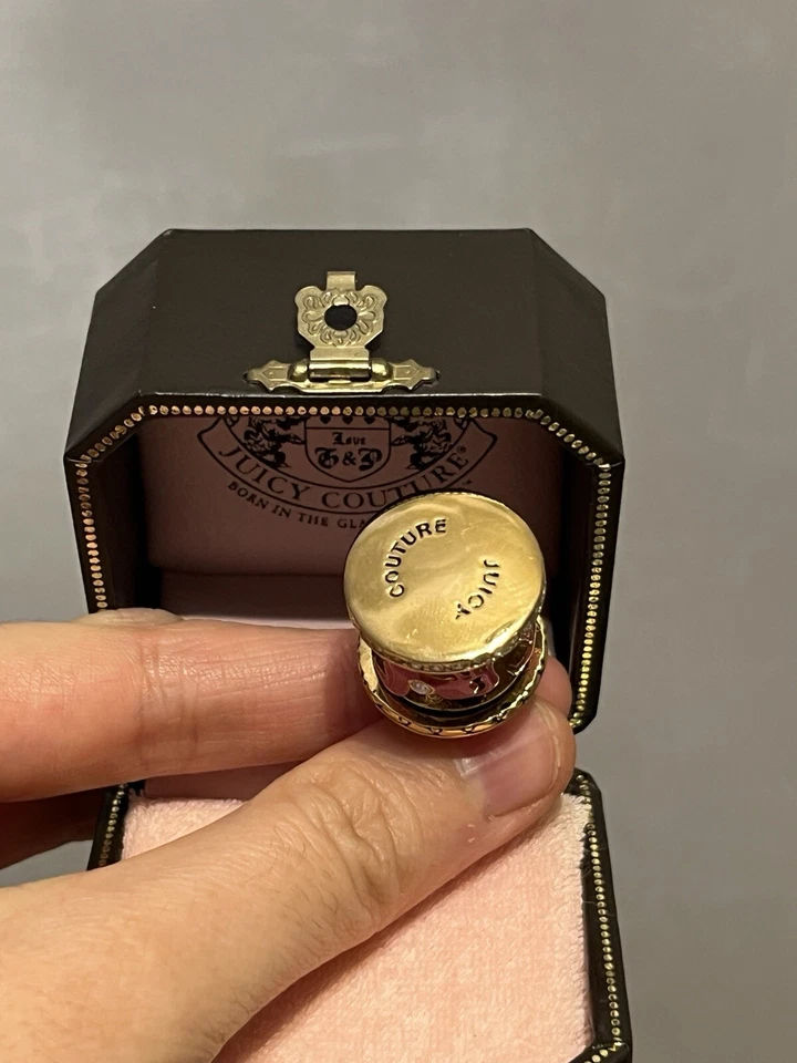 Juicy Couture Raro Dije Y2K De Colección, Nuevo Con Caja Etiquetada, Carrusel de Caballos Foto 4 de 4