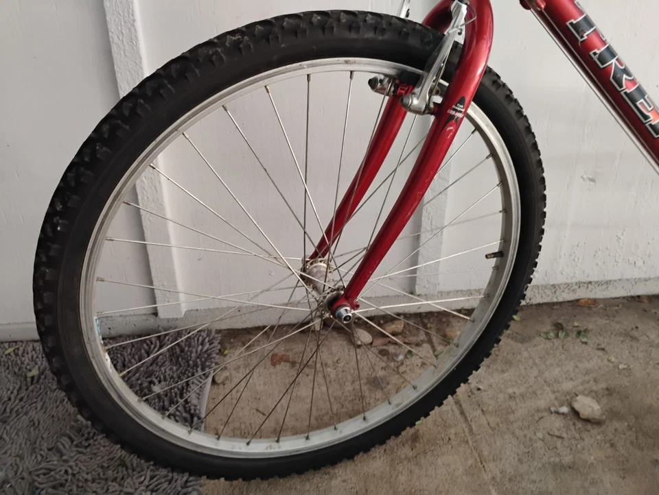 Bicicleta de montaña Trek 820 de colección - rehecha $275 (OBO) Foto 4 de 4