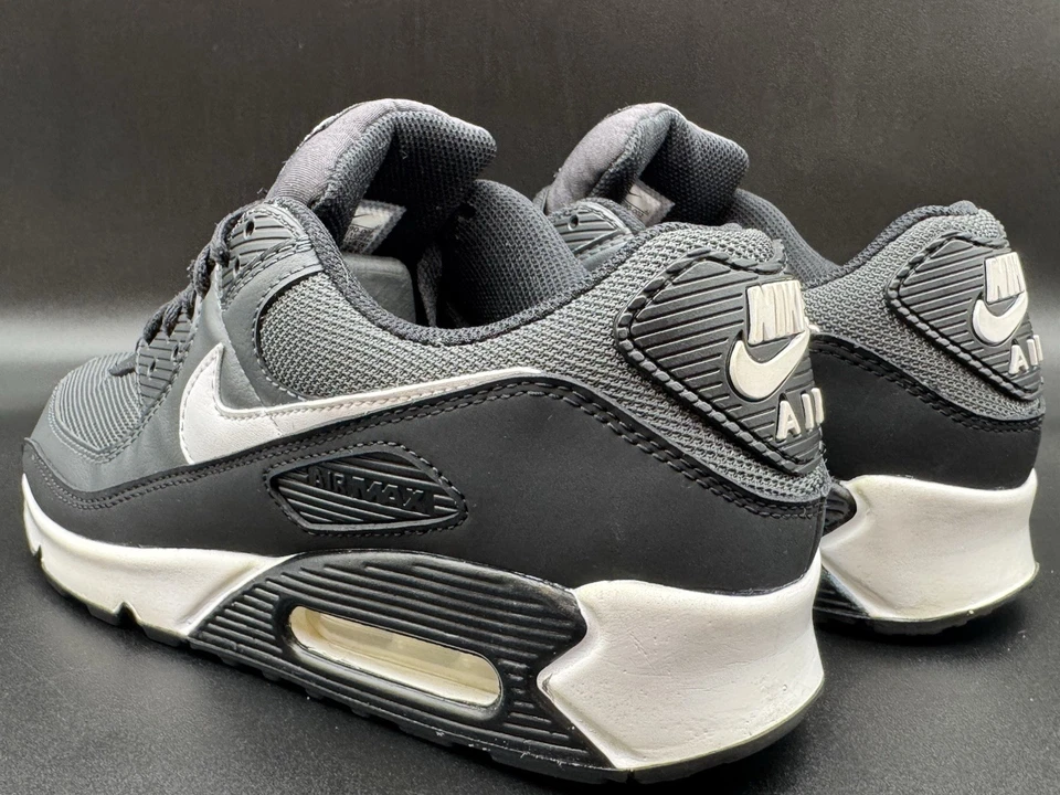 Size 9.5 - Nike Air Max 90 Low Black White - Image 3 of 4