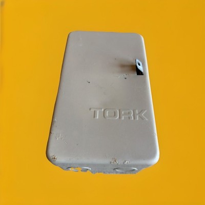  TORK 8001 24-Hour Mechanical Time Switch SPDT 120VAC 20A Duty Cycle~ 1 Unit 