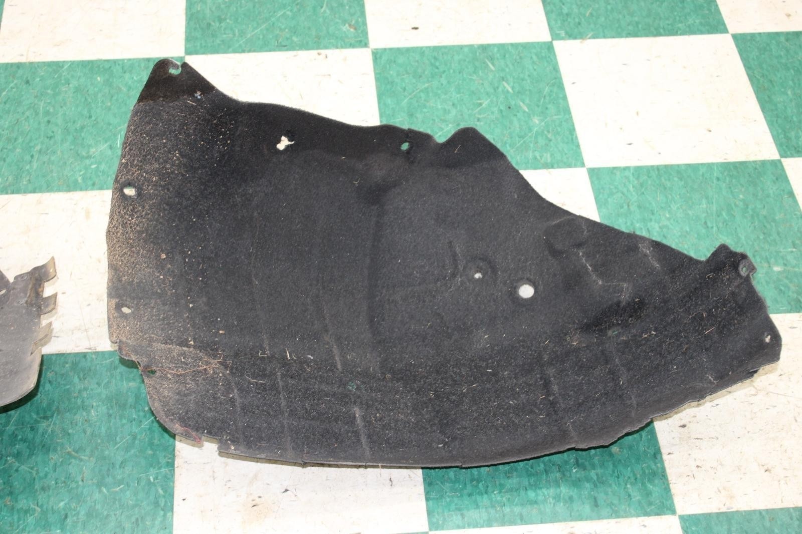 14-20 Ghibli Black Front Driver Left LF Inner Fender Liner Splash Guard Unit OEM