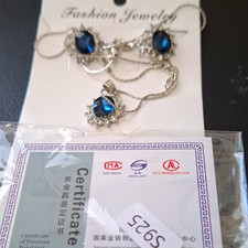 Silver Tone Blue Oval Crystal Necklace Pendant  Earrings Jewelry Set