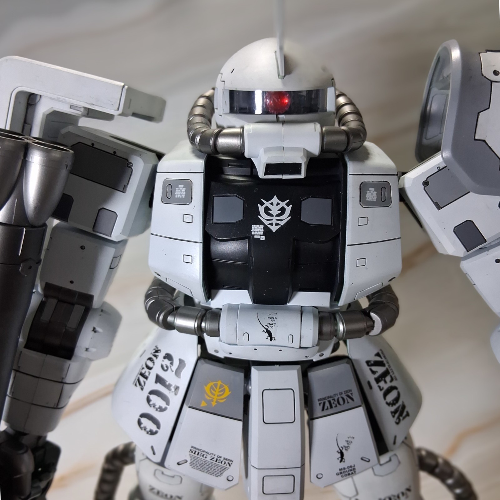 Mega Size Zaku II Custom Painted + SD Zaku Set (Matte Finish)