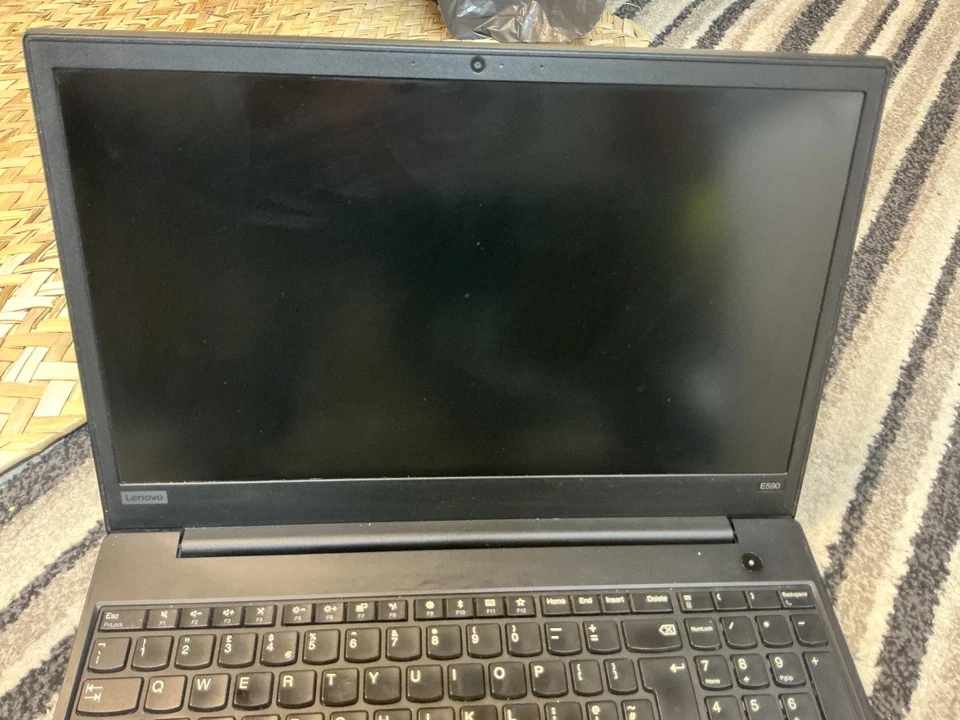 Lenovo Thinkpad E590 15.6" Laptop, Core i5 8th Gen, 8GB RAM, 256GB ssd, Win 11 - Image 2 of 4
