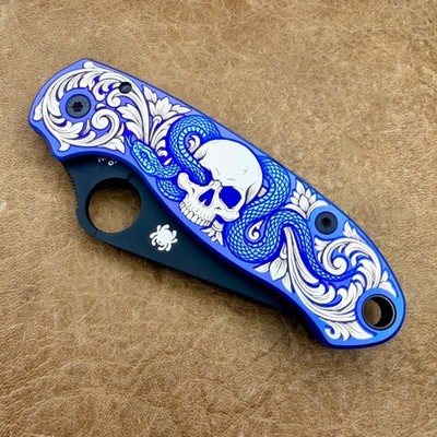 Spyderco Para 3 C223GPBK Skull & Dagger Titanium Pattern Scales - S45VN New