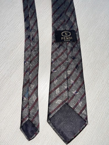 Vintage Fendi Men’s Silk Tie Made In Italy Retail $200 - Picture 1 of 8