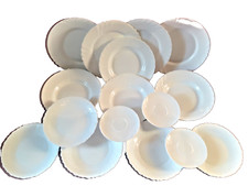 16 Verschiedene Glasteller- Arcopal France- Opalglas