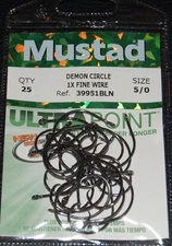25 Mustad 39951BLN-50 Ultra Point Size 5/0 Circle Hooks 1X Fine Black Nickel