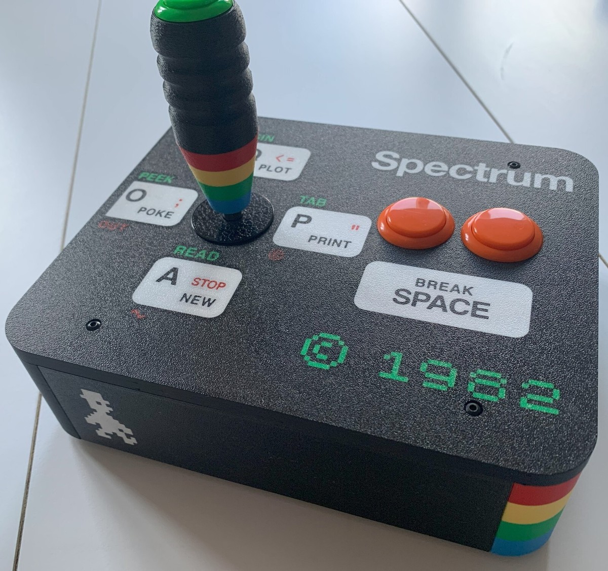 Retro computer joystick: Spectrum/C64/Amiga compatible with 4/8