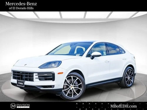 2024 Porsche Cayenne Base Image 1 of 2