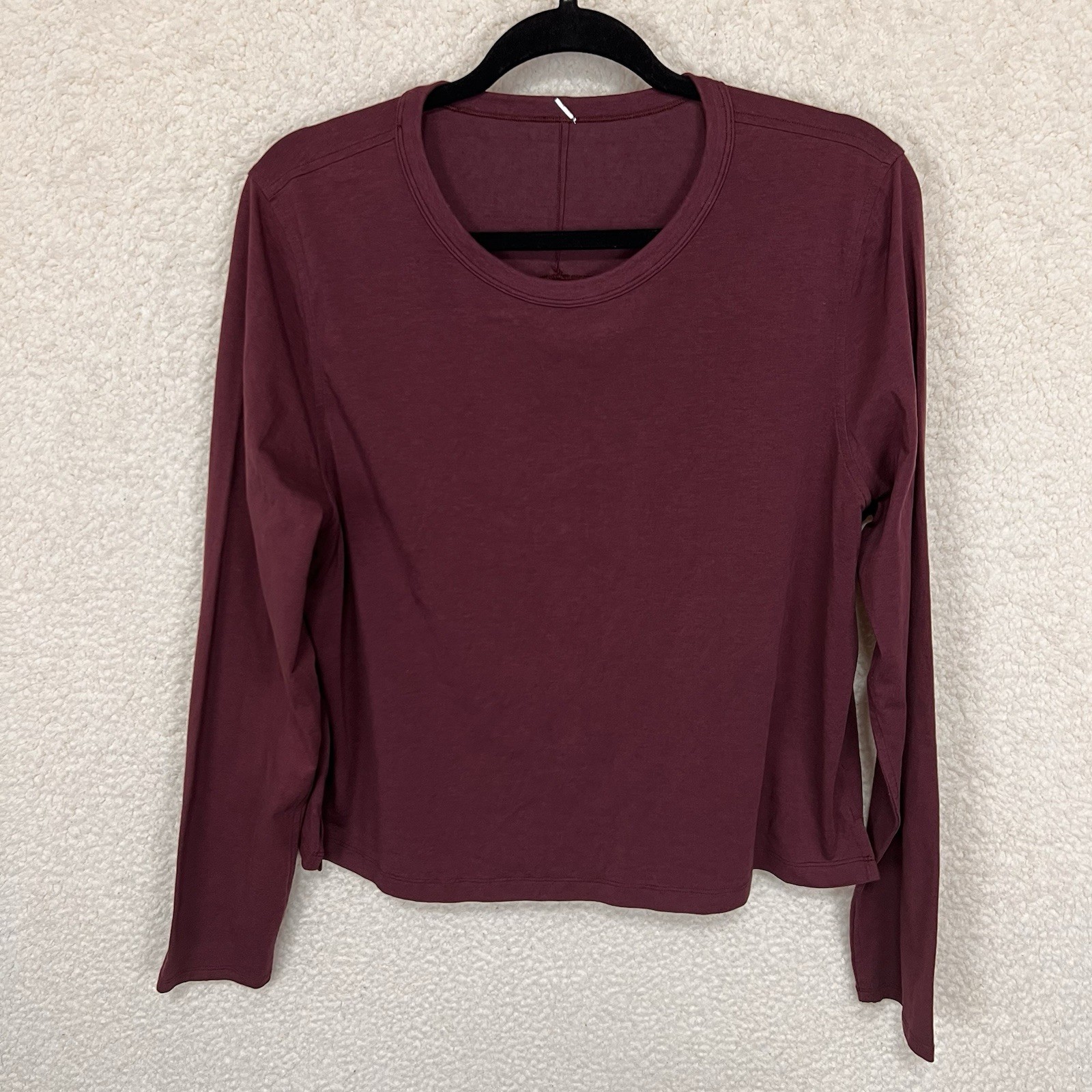 Lululemon Long Sleeve T Shirt Women No Size Tag Maroon Side Slits