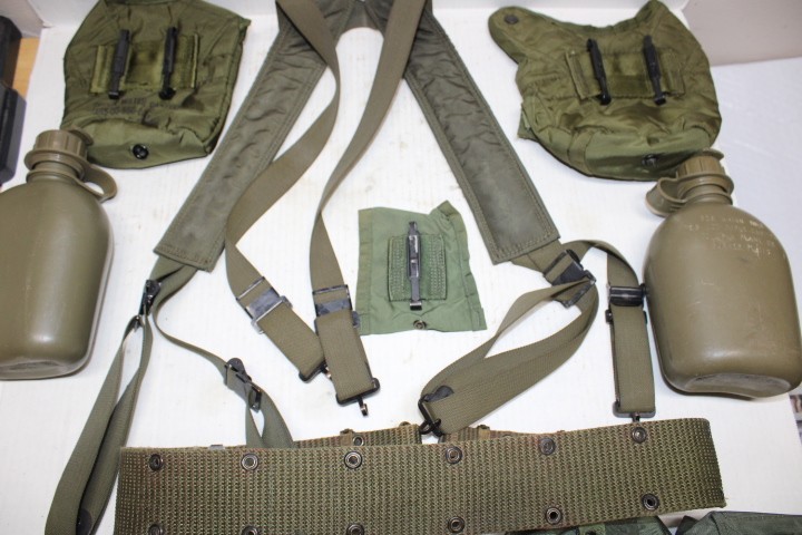 US Military Issue Nylon Web Pistol Belt Set Magazine Pouch Canteen Suspenders S
