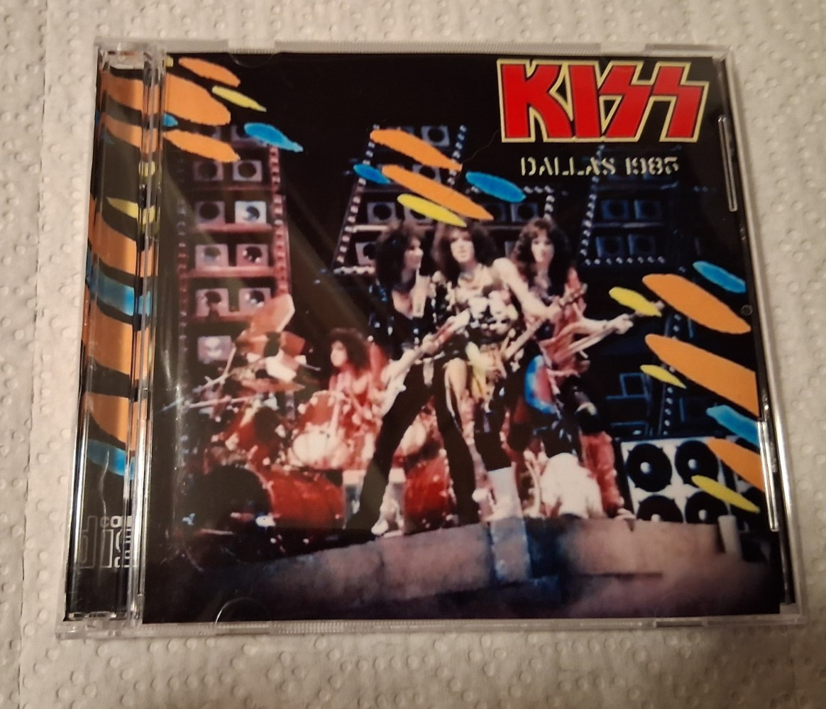 KISS DALLAS TX 12-04-1985 2 CD'S! GENE SIMMONS ACE FREHLEY ERIC CARR PAUL BRUCE