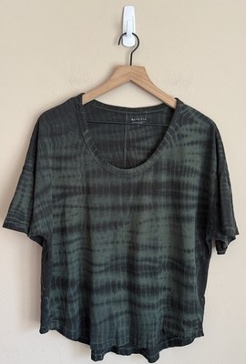 Athleta Organic Daily Tie Dye Commute Tee Womens Size Small Green