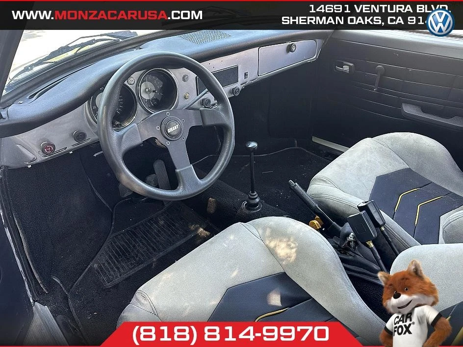 Volkswagen Karmann Ghia 1973  Foto 2 de 4