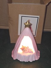 TPA013 A  FIGURINE BEBE FEE FAIRY FILLE LIT BERCEAU  ANGE