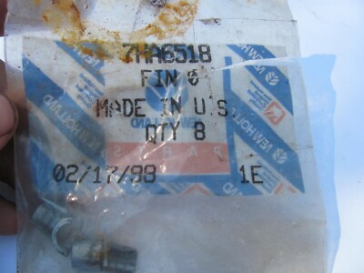 NOS New Holland 7HA6518 Valve Keeper Pack of 4 8N 2N 9N