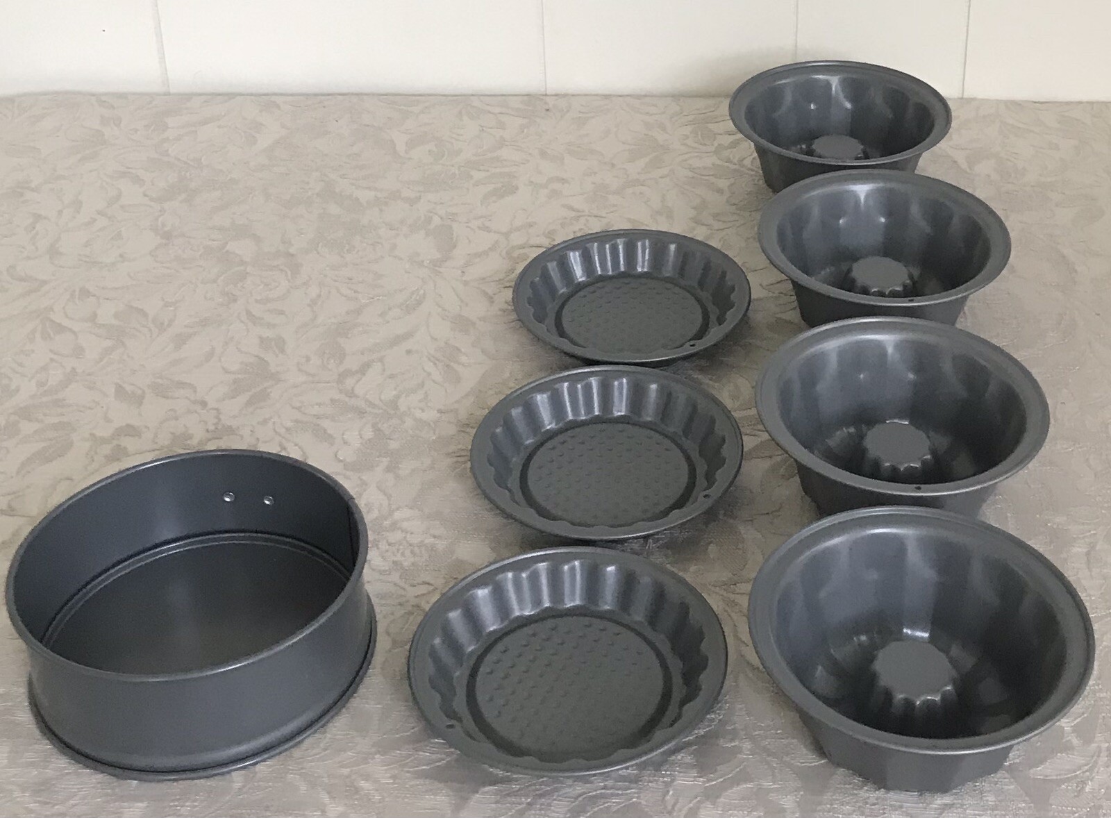 Non-stick 5” Springform Pan, (4) 4” Bundt Pans & (3) 4” Tart Pans | eBay