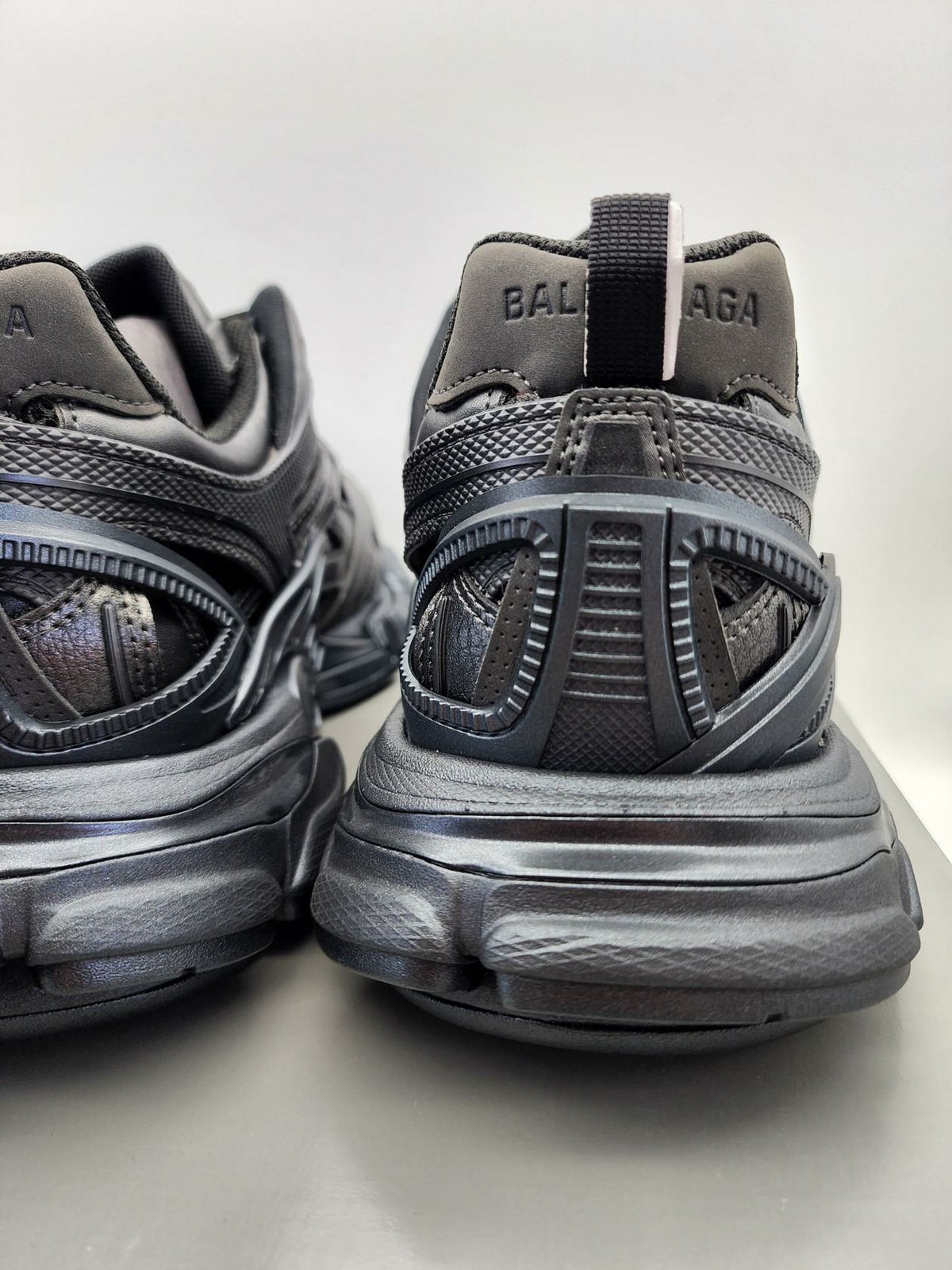 Comprar Balenciaga Men 039 s Track 2 Trainer Sneaker P en USA desde  Costa Rica | TiendaMia
