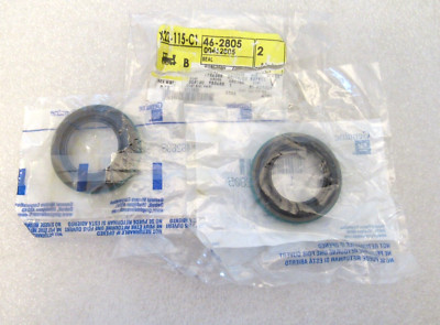 NOS 1977-86 Chevy GMC K3 K35 Pick-up Front King Pin Bearing Cap Seal GM 462805