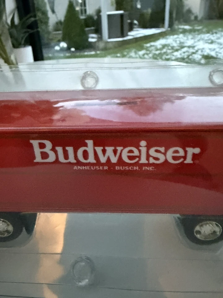 Vintage Budweiser 1948 Peterbilt Tractor Trailer 1:43 Rare  die cast Model Truck - Image 4 of 4