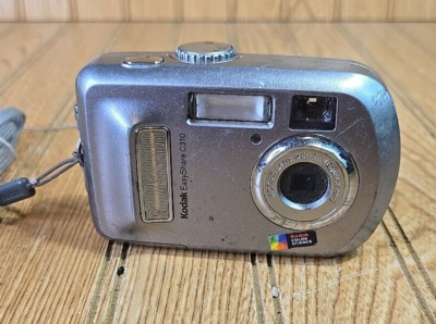 Kodak EasyShare C310 4.0MP Digital Camera Silver Tested Works