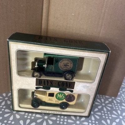 LLEDO DAYS GONE TWO MARKS & SPENCER COLLECTION VANS  