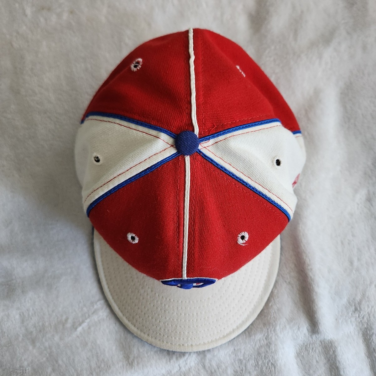 Philadelphia Phillies Colorblock Pinwheel Fitted Baseball Hat New