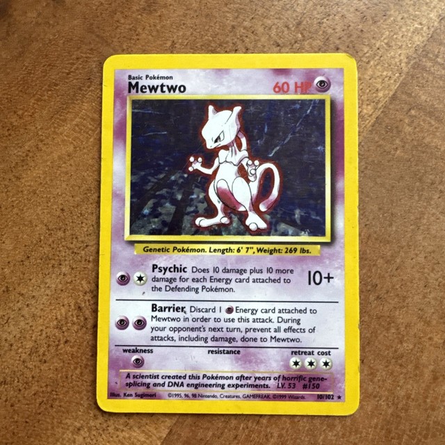 Mewtwo #10 (Base Set (1999))