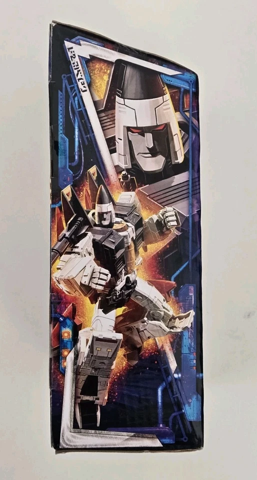 MIB Transformers Legacy United G1 Universe Ramjet Figure - Image 4 of 4