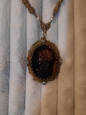 Vtg. West Germany Root Beer Glass Rhinestones Cameo Pendant Necklace