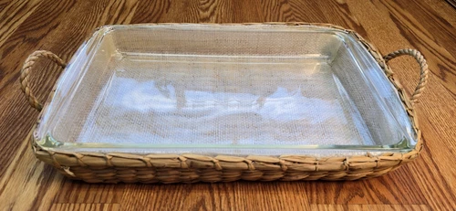 Vintage PYREX 3 Qt # 233 Clear Borosilicate Glass Lasagna Dish & Wicker Basket