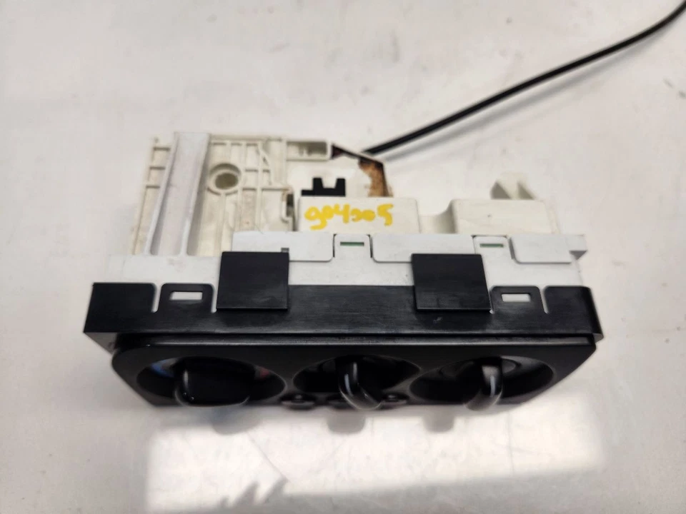 Subaru Legacy (LHD) 2000-04 control de temperatura con aire acondicionado - temperatura manual Foto 3 de 4