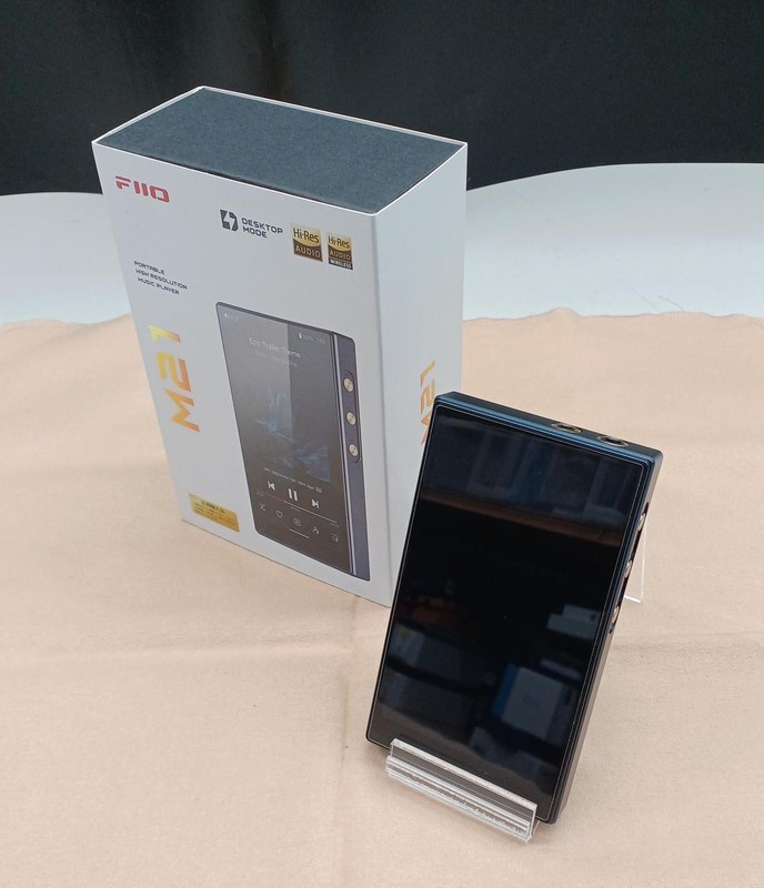 FiiO M21 Quad-DAC Digital Audio Player w/ Accessories Tested in Japan TB01 1.5