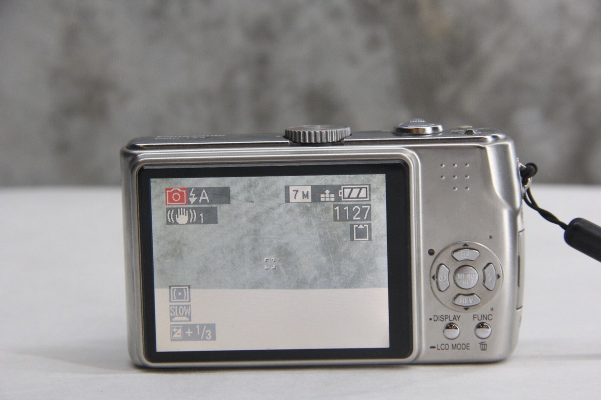 Panasonic Lumix DMC-TZ3 | Scratched Lens | 7MP, 10x Optical Zoom