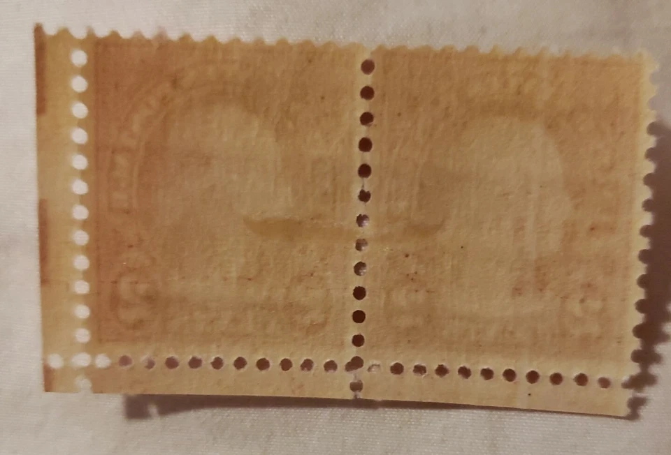 Rare (2) Stamps USA George Washington Red 2 Cent MNH unused  - Image 2 of 2