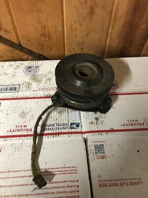 #ad Cub Cadet LT 1022 Briggs Electric Warner Clutch 5215 142 $60.00