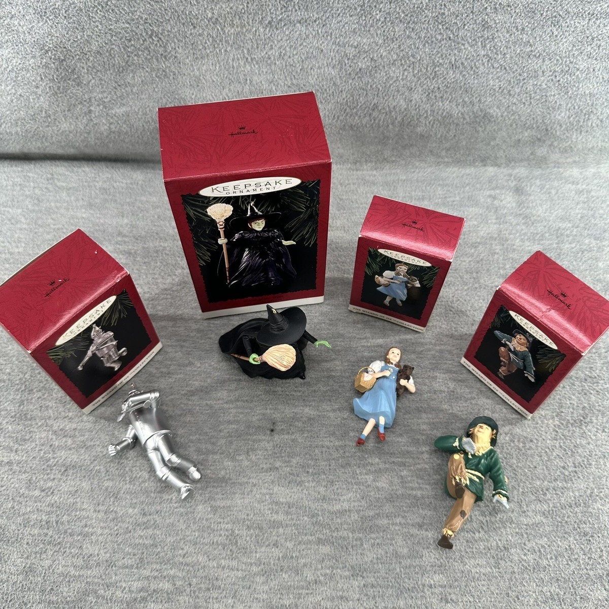 HALLMARK KEEPSAKE- Wizard of Oz Christmas Ornaments Set of 4 (OR