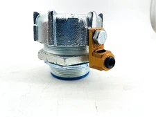 New Thomas & Betts 5337GR Conduit Connector 2" Straight Insulated - No Box