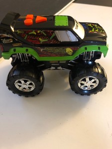 green monster truck toy