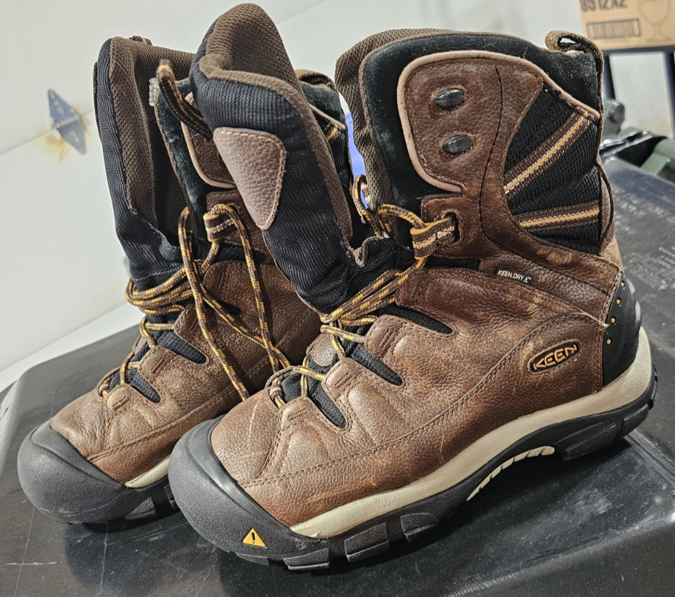 Stivali KEEN Warm Summit County marroni impermeabili in pelle da uomo taglia US 9 EU 42