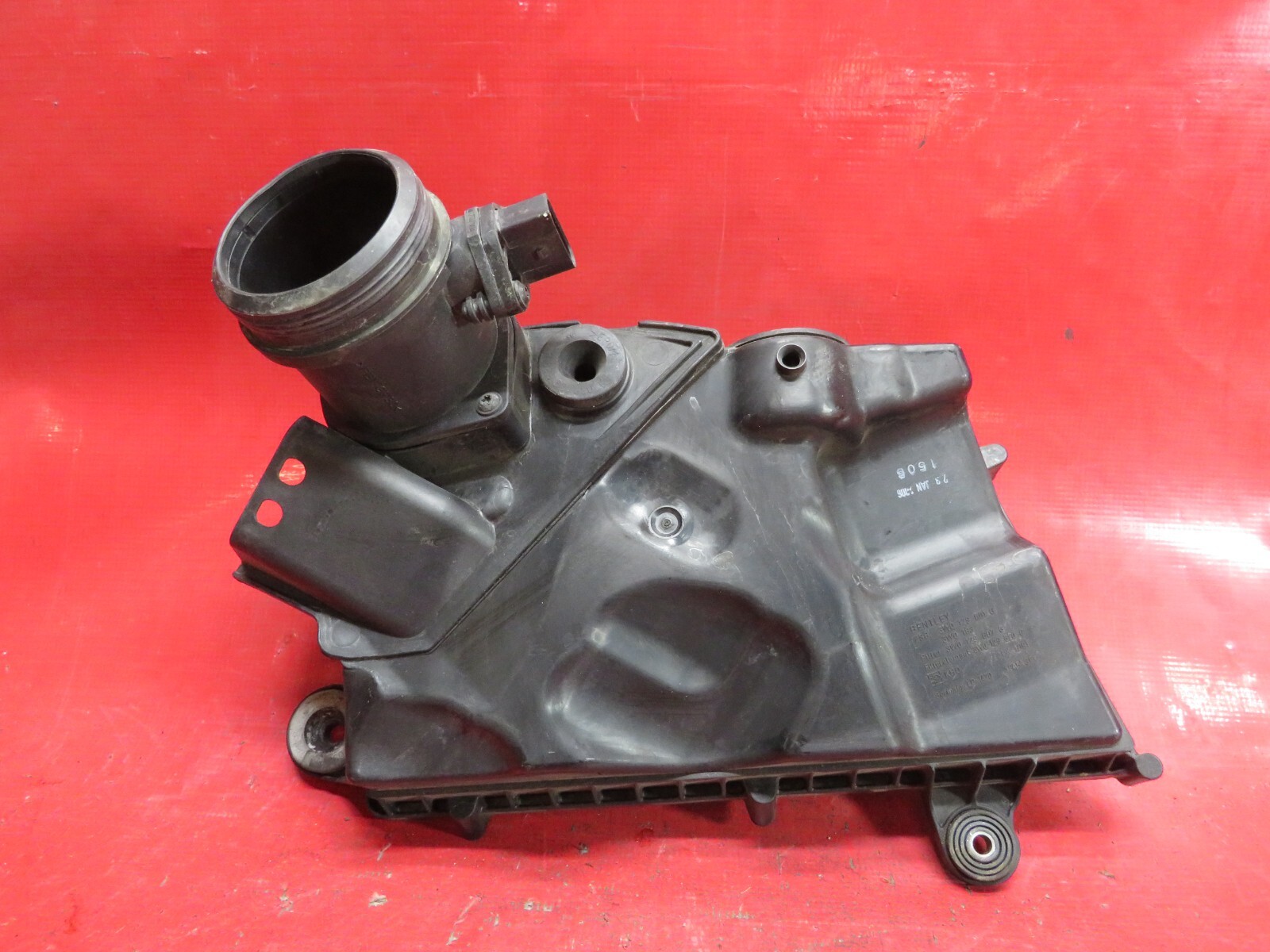 2006 BENTLEY FLYING SPUR BOTTOM LEFT SIDE INTAKE BOX